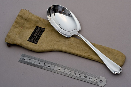 Tiffany Sterling Silver Berry Spoon - Flemish Pattern
